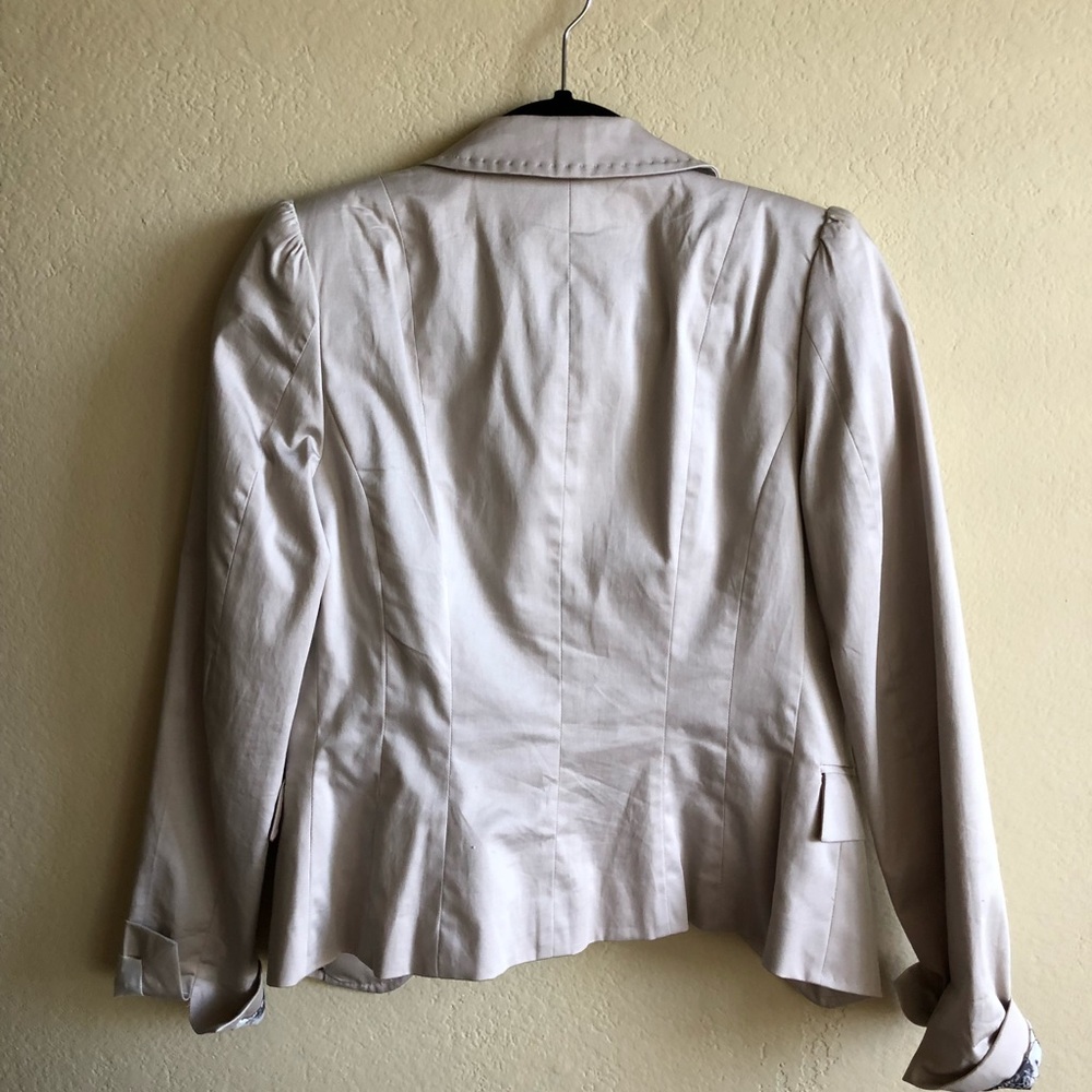 Cream Blazer - Picture 5 of 5